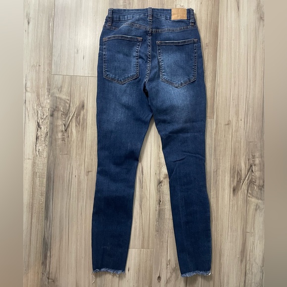 Aero Denim - Picture 5 of 5
